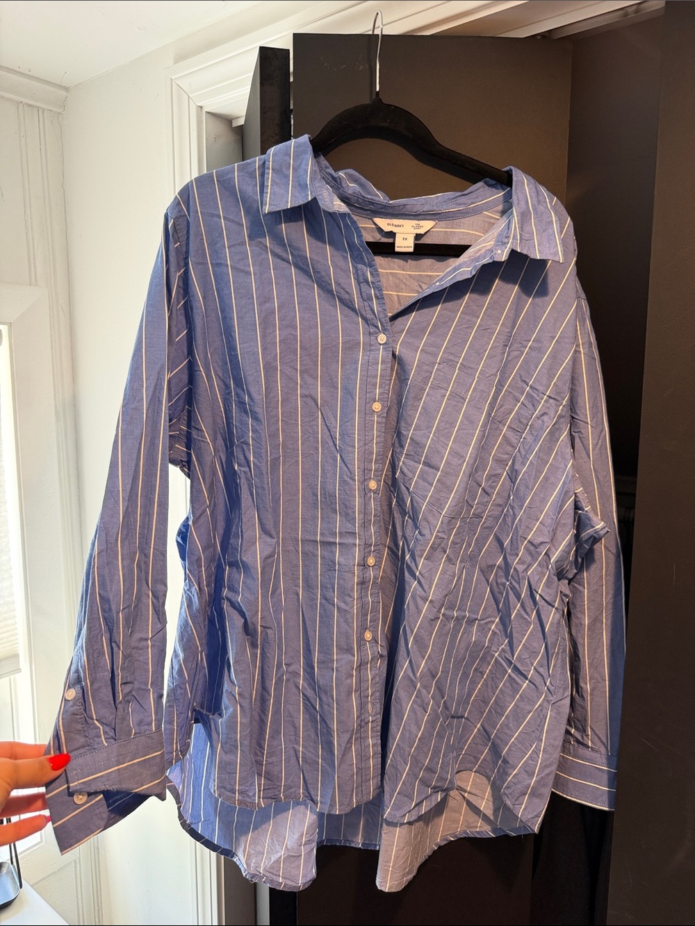 Old Navy Blue and White Striped Button-Down Shirt